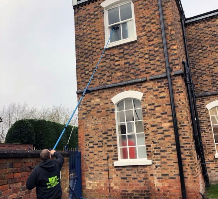 Regular window cleaning service